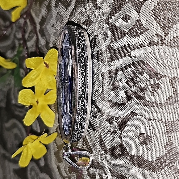 New Sapphire Quartz pendant - Picture 5 of 8